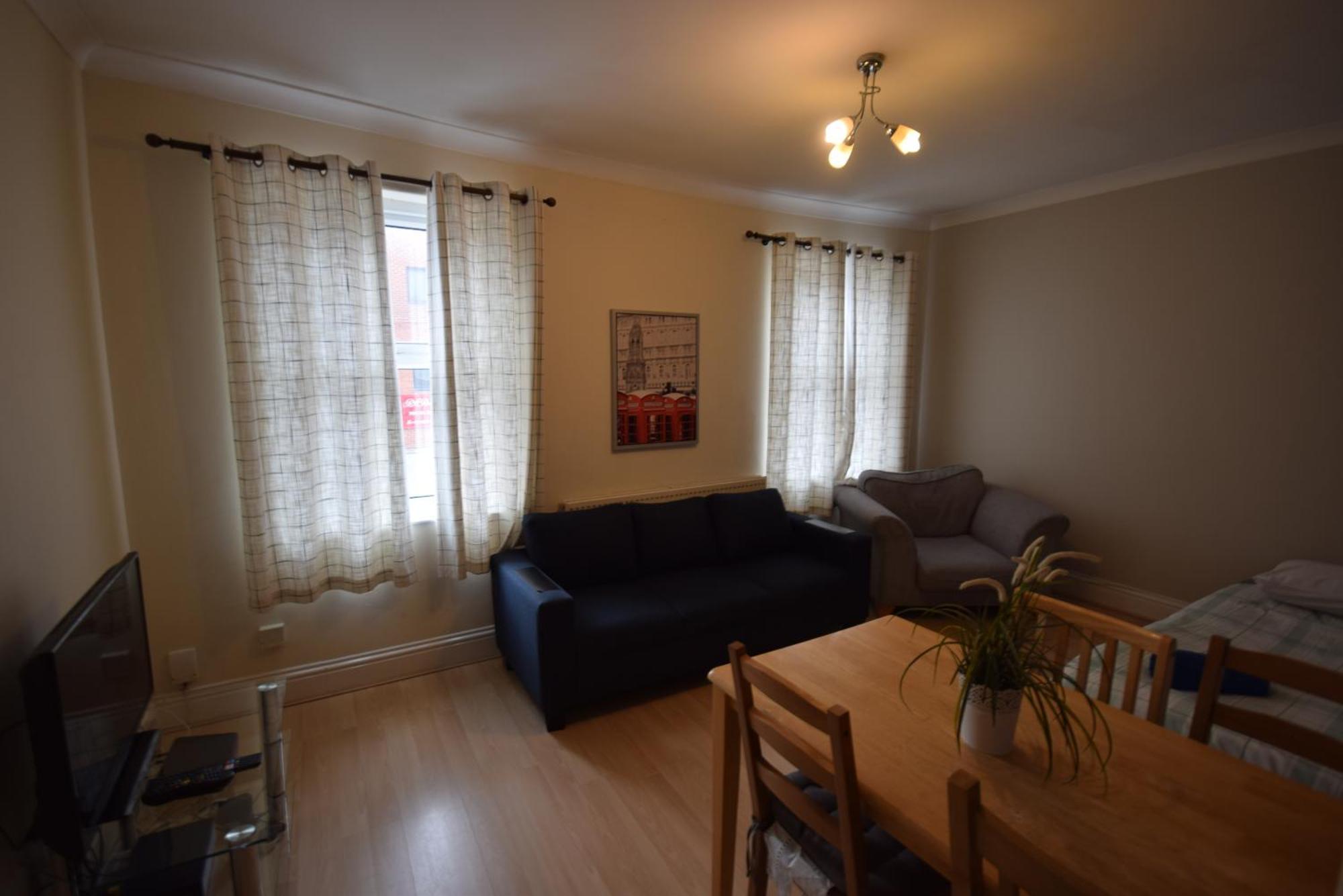 Two Bedroom Flat St Andrews Road Londres Exterior foto